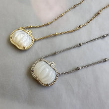Lade das Bild in den Galerie-Viewer, Halloween Ivory Mother-of-Pearl Pumpkin Spooky Mood Pendant Necklace/Stud Earrings for Women, Fashion Jewelry