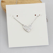 Lade das Bild in den Galerie-Viewer, Heart Natural Crystal Gemstone Adjustable Pendant Necklace for Women, Fashion Jewelry