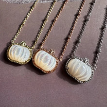 Lade das Bild in den Galerie-Viewer, Halloween Ivory Mother-of-Pearl Pumpkin Spooky Mood Pendant Necklace/Stud Earrings for Women, Fashion Jewelry