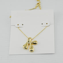 Lade das Bild in den Galerie-Viewer, Gold Personalized Letter Initial A-Z Short Pendant Necklace, Gift for Mom Girlfriend Birthday Valentines Day