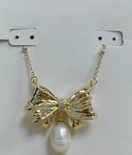 Carregar imagem no visualizador da galeria, Bowknot Jewelry Collection For Women Enamel Gold Bow Necklace Earrings Set Natural Freshwater Pearl Rhinestone Inlaid Sweet Fashion Jewelry Multiple Styles