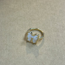 Load image into Gallery viewer, Bow Band Ring in Mother-of-Pearl, Jewelry Gift For Women-Size 7