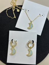 Carregar imagem no visualizador da galeria, Halloween Lunar Moon Crescent-shaped Short Pendant Necklace/Earrings for Women, Fashion Jewelry, Unique Gifts
