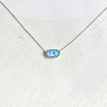 Lade das Bild in den Galerie-Viewer, Geometric Red White Blue Illusion Pendant Necklace for Women, Fashion Jewelry, Unique Gifts
