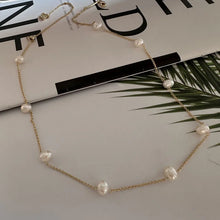 Carica l'immagine nel visualizzatore di Gallery, YEEVAA White Cultured Freshwater Pearl Strand Necklace Fashion Jewelry for Women
