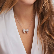 Carica l'immagine nel visualizzatore di Gallery, Elegant Bow Pendant Necklace in White Mix for Women, Fashion Jewelry Gift Idea
