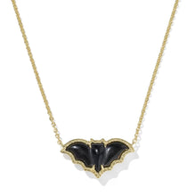 Carregar imagem no visualizador da galeria, Halloween Spooky Bat Short Pendant Necklace for Women, Fashion Jewelry, Unique Gifts
