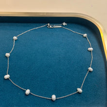 Carica l'immagine nel visualizzatore di Gallery, YEEVAA White Cultured Freshwater Pearl Strand Necklace Fashion Jewelry for Women
