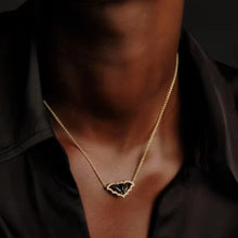Carregar imagem no visualizador da galeria, Halloween Spooky Bat Short Pendant Necklace for Women, Fashion Jewelry, Unique Gifts
