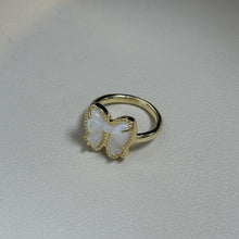 Load image into Gallery viewer, Bow Band Ring in Mother-of-Pearl, Jewelry Gift For Women-Size 7
