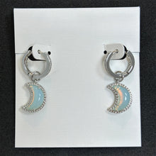 Carregar imagem no visualizador da galeria, Halloween Lunar Moon Crescent-shaped Short Pendant Necklace/Earrings for Women, Fashion Jewelry, Unique Gifts
