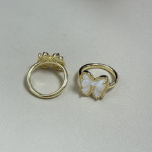 Load image into Gallery viewer, Bow Band Ring in Mother-of-Pearl, Jewelry Gift For Women-Size 7
