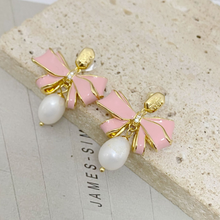 Carregar imagem no visualizador da galeria, Bowknot Jewelry Collection For Women Enamel Gold Bow Necklace Earrings Set Natural Freshwater Pearl Rhinestone Inlaid Sweet Fashion Jewelry Multiple Styles
